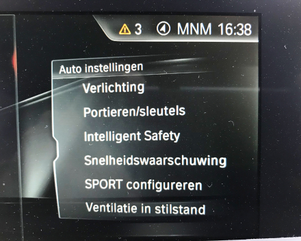BMW M2  370 PK PRACHTWAGEN  SLECHTS 8,821 KM + GARANTIE