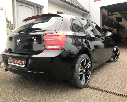 BMW  114 I BENZINE  64.210 KM  03/08/2012  GEKEURD + GARANTIE   10400 EURO