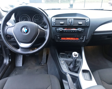 BMW  114 I BENZINE  64.210 KM  03/08/2012  GEKEURD + GARANTIE   10400 EURO