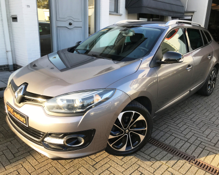 RENAULT MEGANE "BOSE"  09/07/2014  GEKEURD  GARANTIE  6.800 EURO