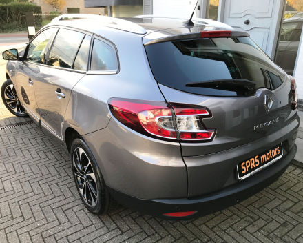 RENAULT MEGANE "BOSE"  09/07/2014  GEKEURD  GARANTIE  6.800 EURO