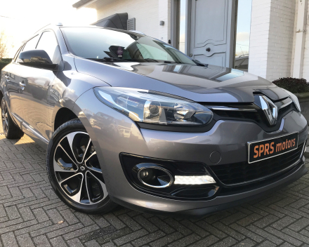 RENAULT MEGANE "BOSE"  09/07/2014  GEKEURD  GARANTIE  6.800 EURO