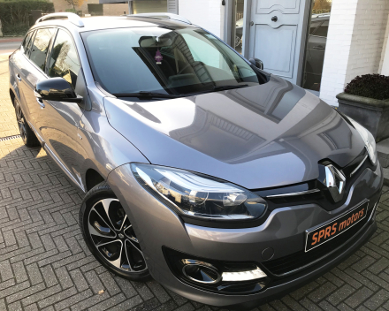 RENAULT MEGANE "BOSE"  09/07/2014  GEKEURD  GARANTIE  6.800 EURO