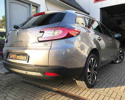 RENAULT MEGANE "BOSE"  09/07/2014  GEKEURD  GARANTIE  6.800 EURO