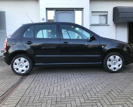 SKODA FABIA 1,2 MPI  BENZINE  SLECHTS 91.883 KM   2550 EURO  GEKEURD