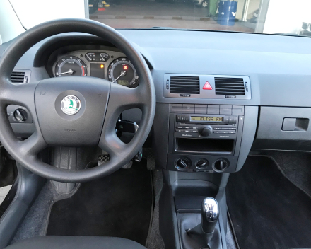 SKODA FABIA 1,2 MPI  BENZINE  SLECHTS 91.883 KM   2550 EURO  GEKEURD