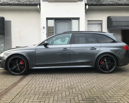 AUDI RS4 QUATTRO  450 PK  22/04/2015  88.248 KM