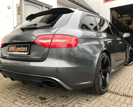 AUDI RS4 QUATTRO  450 PK  22/04/2015  88.248 KM