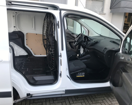 FORD TRANSIT  LICHTE VRACHT  04/05/2018  SLECHTS  13.657 KM !