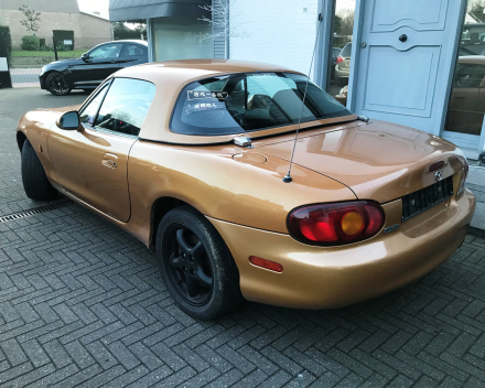 VERKOCHT  MAZDA MX5  MIATA  15/02/2001   93.807 KM  GEKEURD + GARANTIE