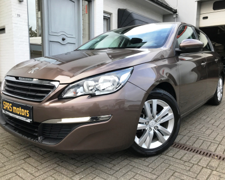 PEUGEOT 308 1,6HDI  NAVIGATIE / ALU / GARANTIE / 96.843 KM  / 8800 EURO