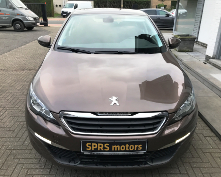 PEUGEOT 308 1,6HDI  NAVIGATIE / ALU / GARANTIE / 96.843 KM  / 8800 EURO