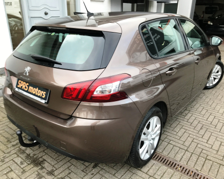 PEUGEOT 308 1,6HDI  NAVIGATIE / ALU / GARANTIE / 96.843 KM  / 8800 EURO