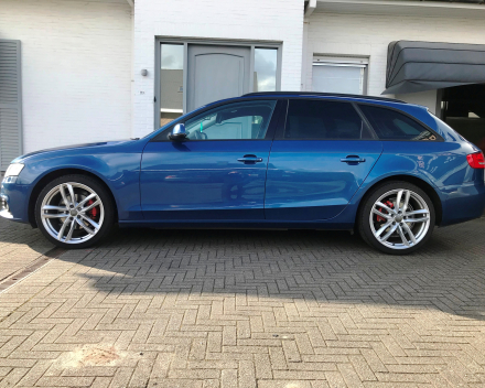 AUDI A4 2,0TDI AVANT  NAVI / AIRCO / PDC / EURO 5  30/05/2011