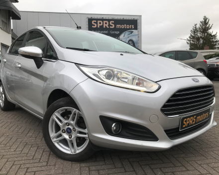 FORD FIESTA 1,0 BENZINE NIEUW MODEL /GEKEURD / 07/11/2013