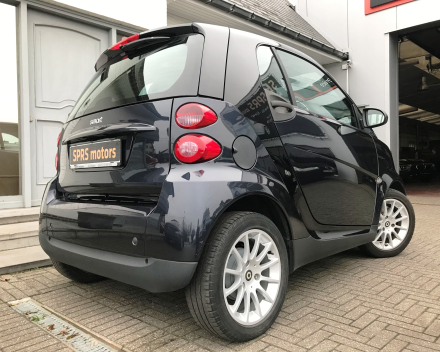 SMART forTwo  LEDER / AIRCO / ALU / PANORAM DAK / VERW.ZETELS  SLECHTS 63.828 KM