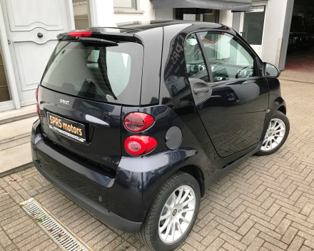 SMART forTwo  LEDER / AIRCO / ALU / PANORAM DAK / VERW.ZETELS  SLECHTS 63.828 KM