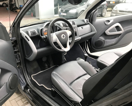 SMART forTwo  LEDER / AIRCO / ALU / PANORAM DAK / VERW.ZETELS  SLECHTS 63.828 KM