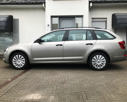 SKODA OCTAVIA  10/11/2015   110.400 KM GEKEURD VR VERKOOP