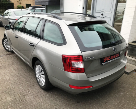 SKODA OCTAVIA  10/11/2015   110.400 KM GEKEURD VR VERKOOP