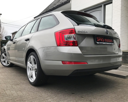 SKODA OCTAVIA  10/11/2015   110.400 KM GEKEURD VR VERKOOP