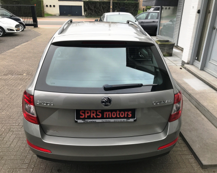 SKODA OCTAVIA  10/11/2015   110.400 KM GEKEURD VR VERKOOP