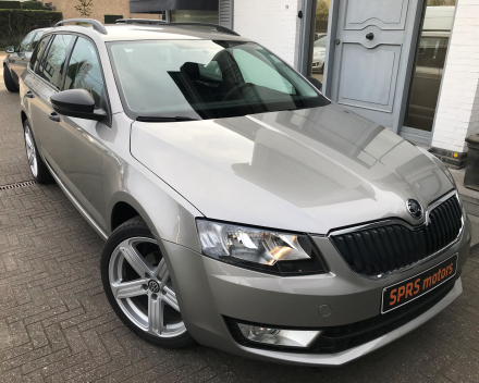 SKODA OCTAVIA  10/11/2015   110.400 KM GEKEURD VR VERKOOP