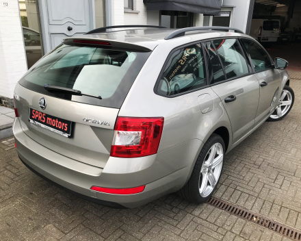 SKODA OCTAVIA  10/11/2015   110.400 KM GEKEURD VR VERKOOP