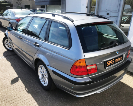 BMW 318 D TOURING OVERNAMEWAGEN 26/05/2005  103471 KM  