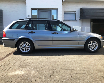 BMW 318 D TOURING OVERNAMEWAGEN 26/05/2005  103471 KM  