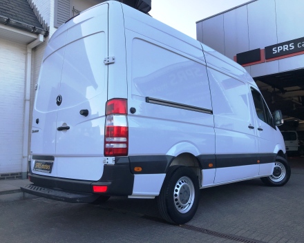 MERCEDES SPRINTER VERHOOGD 26/03/2010   158.118 KM  6950 + BTW