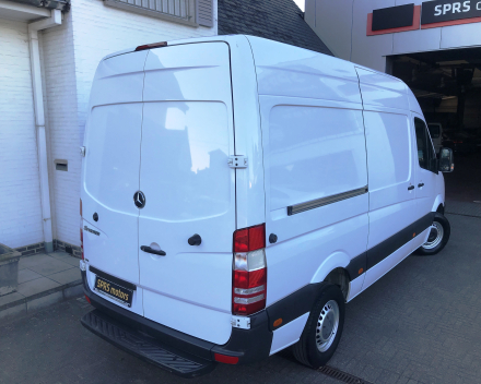 MERCEDES SPRINTER VERHOOGD 26/03/2010   158.118 KM  6950 + BTW