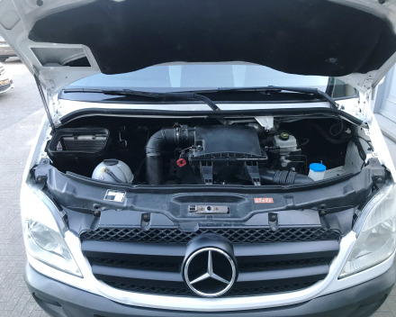 MERCEDES SPRINTER VERHOOGD 26/03/2010   158.118 KM  6950 + BTW