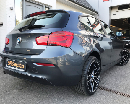 BMW 116I  10/09/2015  SLECHTS 49.752 KM BENZINE + GARANTIE  13.750 EURO