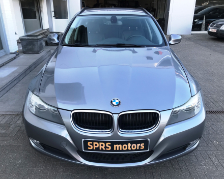 BMW 318 D TOURING 06/03/2012 LEDER+NAVIGATIE+CRUISE