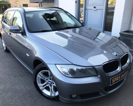 BMW 318 D TOURING 06/03/2012 LEDER+NAVIGATIE+CRUISE