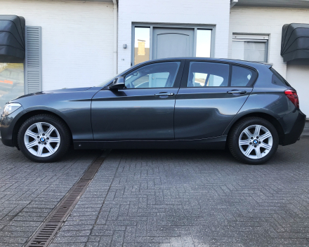 BMW 114I BENZINE  29/11/2013   SLECHTS   56,011 KM     /  10600 EURO