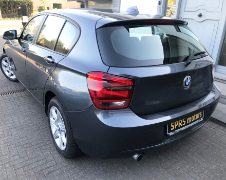 BMW 114I BENZINE  29/11/2013   SLECHTS   56,011 KM     /  10600 EURO