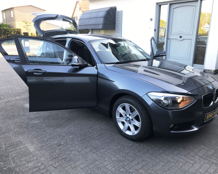 BMW 114I BENZINE  29/11/2013   SLECHTS   56,011 KM     /  10600 EURO