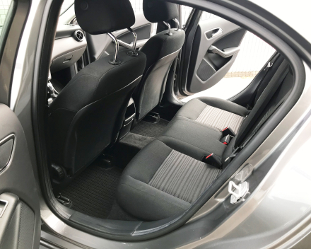 MERCEDES A 180 CDI FACELIFT  14/09/2016  -  86.676 KM   13,450 EURO