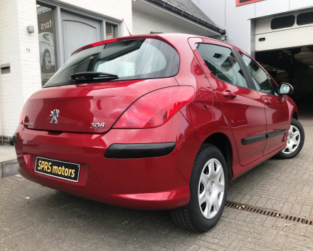 PEUGEOT 308 1,4 BENZINE  03/08/2009 + AIRCO * 4500 EURO