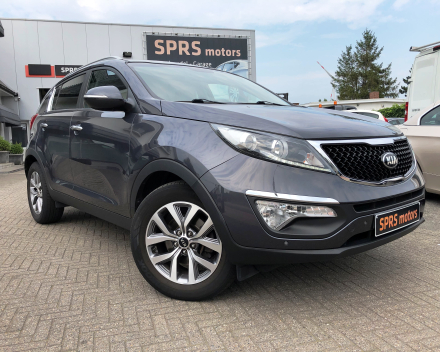 KIA SPORTAGE  23/06/2015  56.178 KM 1,7 CRDI  FULL OPTION LEDER / NAVI / PDC / CRUISE / ...