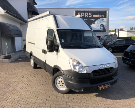 IVECO DAILY 35S15 VERHOOGD + DAKREK + SLECHTS 117.495 KM  BJ 2013  EURO 5  8513 EURO NETTO