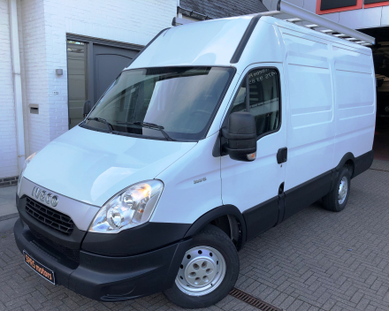 IVECO DAILY 35S15 VERHOOGD + DAKREK + SLECHTS 117.495 KM  BJ 2013  EURO 5  8513 EURO NETTO