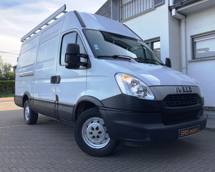 IVECO DAILY 35S15 VERHOOGD + DAKREK + SLECHTS 117.495 KM  BJ 2013  EURO 5  8513 EURO NETTO