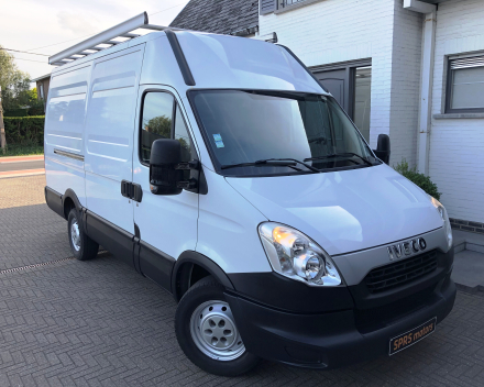 IVECO DAILY 35S15 VERHOOGD + DAKREK + SLECHTS 117.495 KM  BJ 2013  EURO 5  8513 EURO NETTO