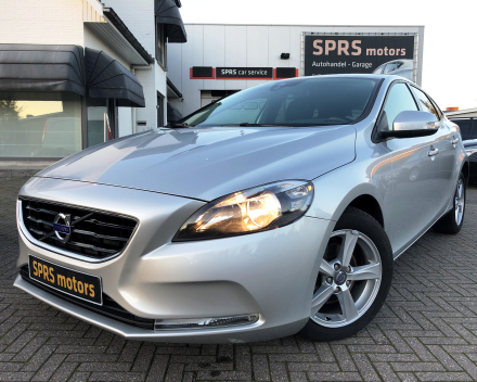 VOLVO V40 1,6D   15/11/2012   118.637 KM