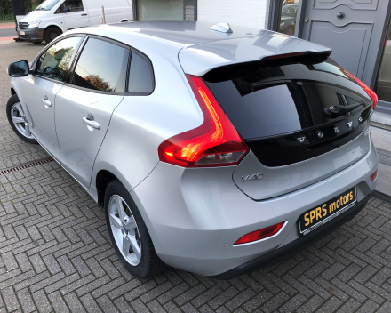 VOLVO V40 1,6D   15/11/2012   118.637 KM