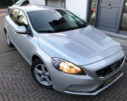 VOLVO V40 1,6D   15/11/2012   118.637 KM