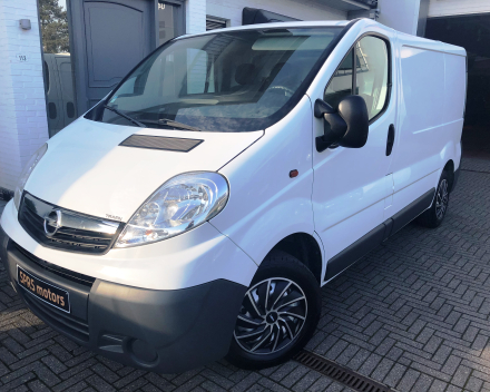 OPEL VIVARO LICHTEVRACHT 2,0CDTI  SLECHTS 115.130 KM  6500 EURO ALL IN